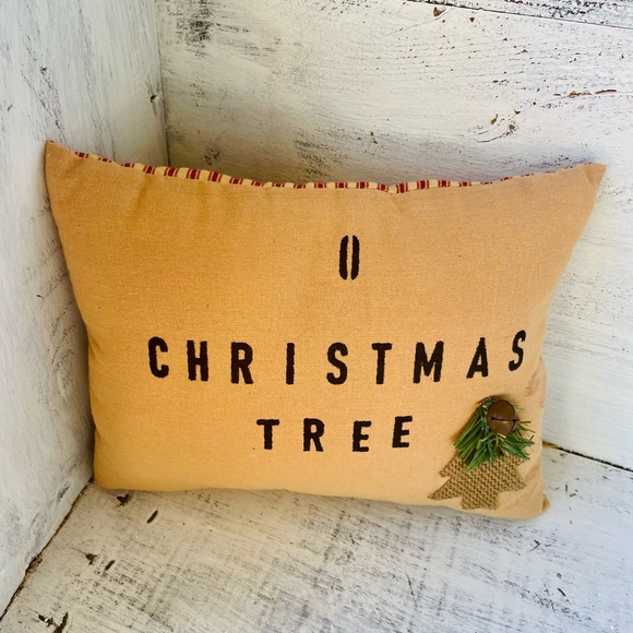 *O Christmas Tree Primitive Pillow - Picture 5 of 13